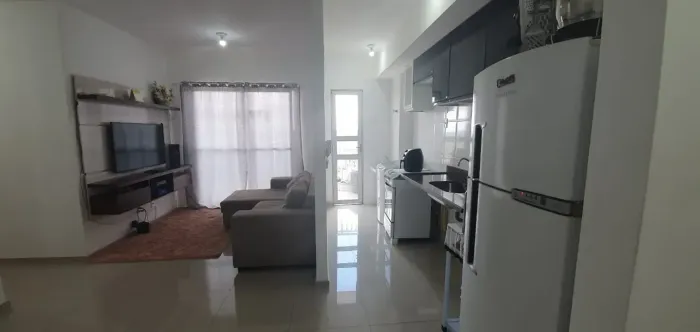 ALUGO APTO NO CONDOMINIO VERANO.
