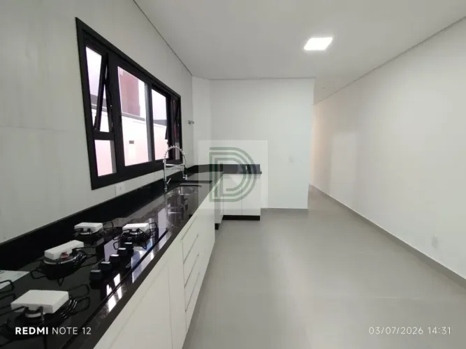 Casa em Condomínio Fechado à Venda na Granja Viana - Cotia, com 142m²