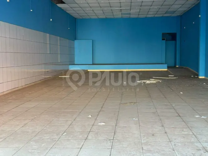 Salão comercial para alugar no bairro Centro, Piracicaba/SP.