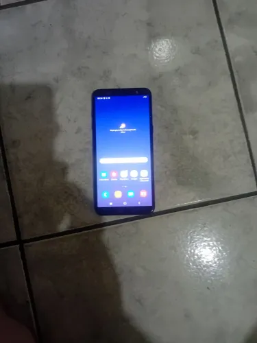 Samsung j8