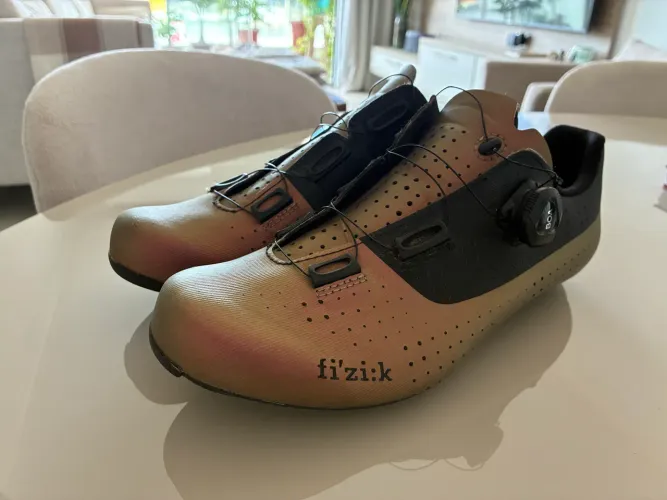 Sapatilha T40 BR, FIZIK Tempo R4 Overcurve