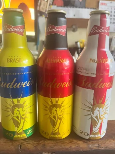 trio garrafas Bud copa