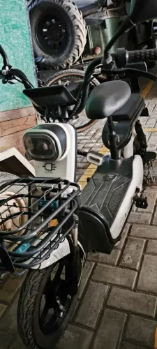 Motocicleta elétrica 