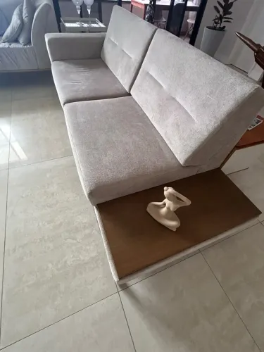 Sofá 3 lugares Jacaúna cor castanho