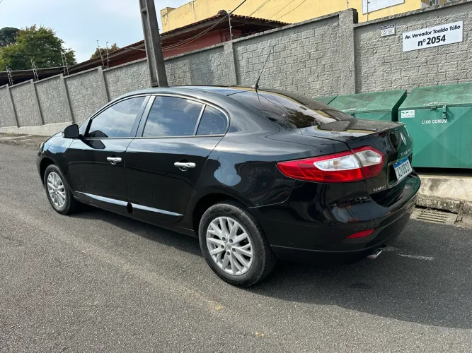 Renault Fluence Sed. Dynamique 2.0 16V Flex Aut. 2016