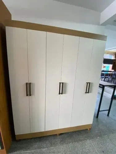 GUARDA ROUPA ACEITAMOS CARTÕES ENTREGA GRÁTIS PARA DIVERSOS BAIRROS