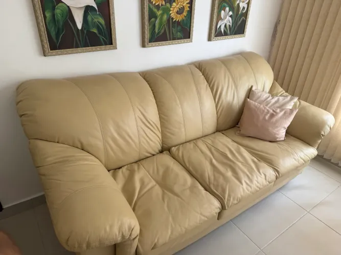 Sofa de Couro anos 2000