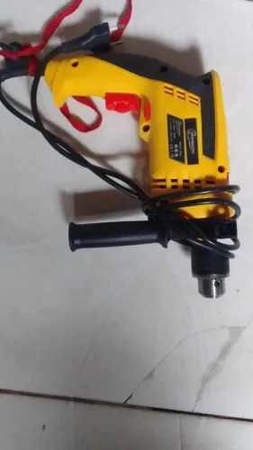 Furadeira parafusadeira nova