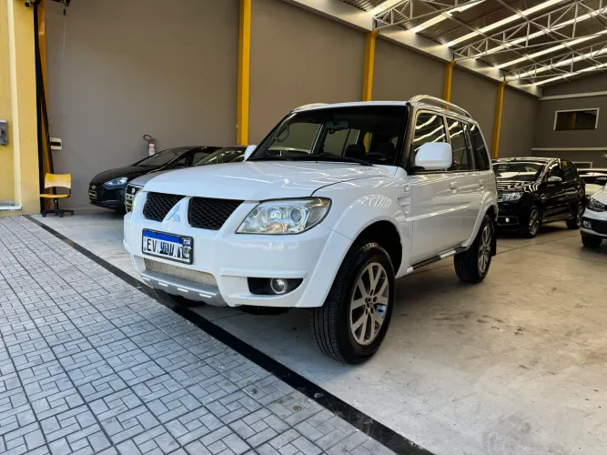 Mitsubishi Pajero TR4 2.0/ 2.0 Flex 16V 4X4 Mec. 2012