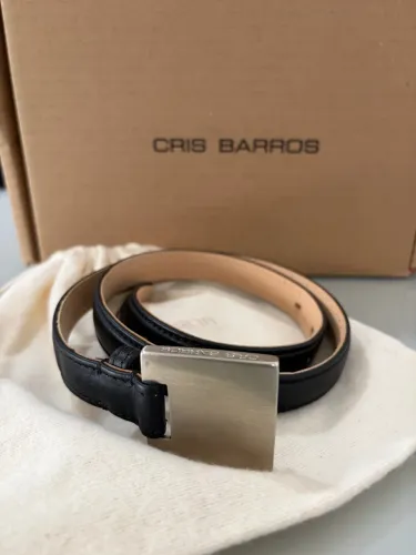 cinto cris barros couro preto fivela prata