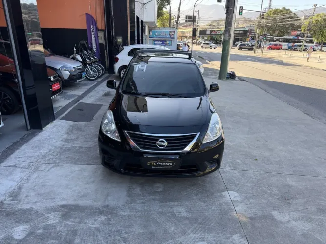 Nissan Versa SV 1.6 16V Flexstart 4P Mec. 2014