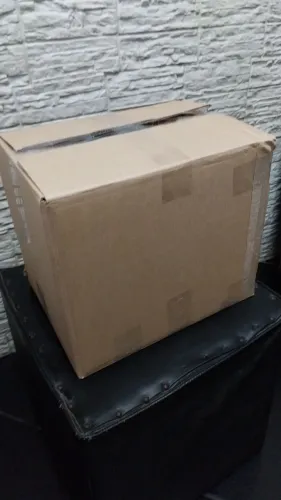 CAIXA SURPRESA 50 DVDs