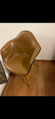 Cadeira Charles e Ray Eames para Herman Miller
