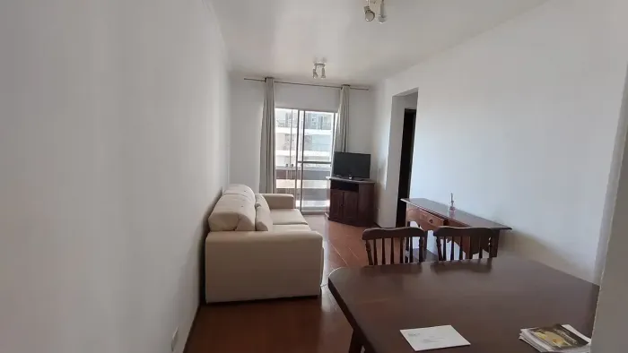 Imóvel para aluguel e venda possui 72 metros quadrados com 3 quartos