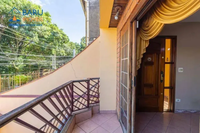 Sobrado com 3 dormitórios à venda, 177 m² por R$ 740.000 - Vila Romero - São Paulo/SP