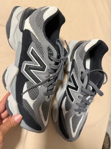 Tênis New Balance 9060 ORIGINAL - Tam 42