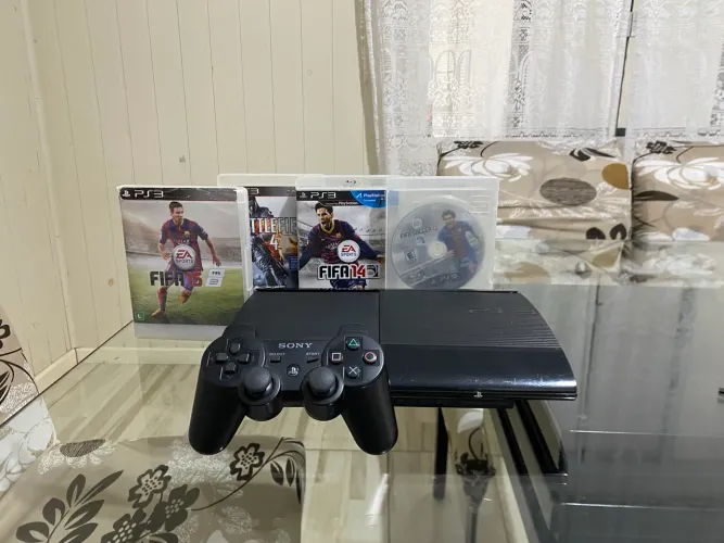 Playstation 3 super slim 250GB