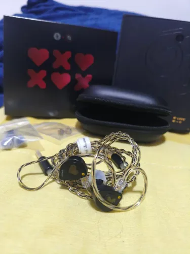 Fone IEM Simgot EW300 x HBB