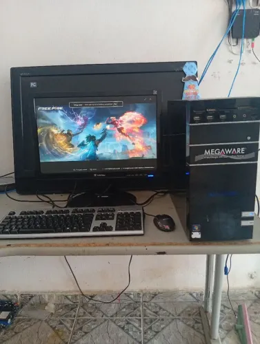Vende Pc completo core i5 4 geração 10gb memória HD de 500gb trecado e mause monitor 20