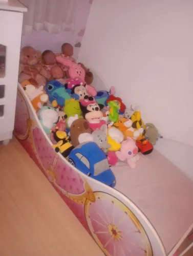 Vendo cama infantil menina