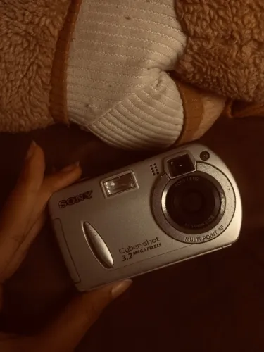 ? Cyber-shot Sony DSC-P32 ? atenção a legenda! Câmera Digital Vintage |Estética Anos 2000