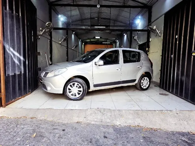 Renault Sandero Expression Hi-flex 1.6 8V 5P 2010