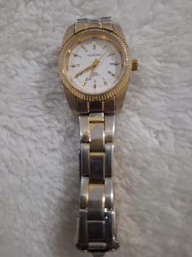 Relógio Mondaine feminino