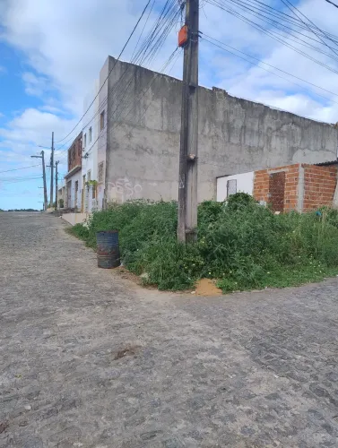 Vendo terreno de esquina