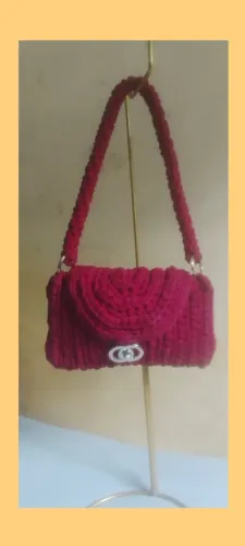 Bolsas em fio.de malha