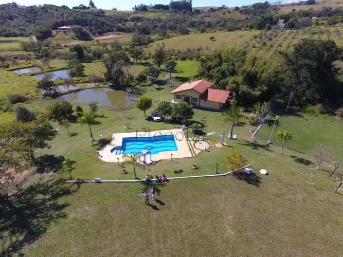 Sítio à venda em Campinas, Sousas, com 3 quartos, com 64000 m², Condomínio Colinas do Atib