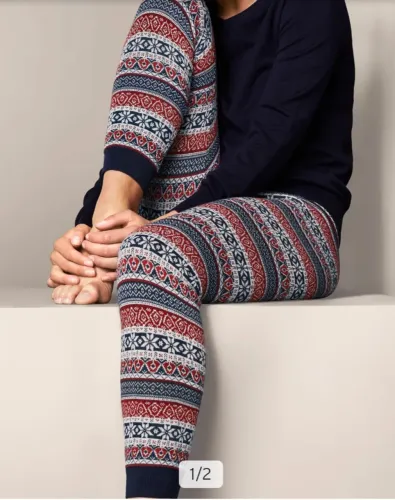 Calça tipo moletom em lã importado muito macia da thiibo