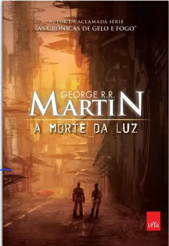 Livro usado disponível para a venda.