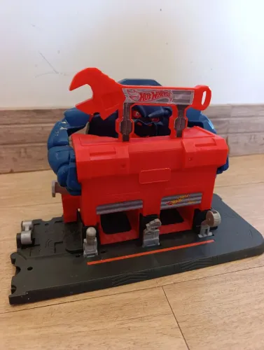 Pista Hotwheels Ataque do Gorila na Garagem