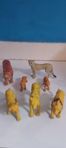Lote de brinquedos 