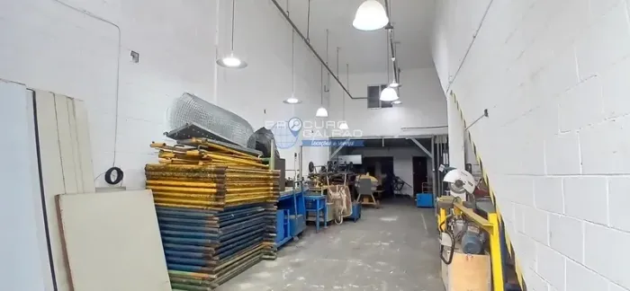 Salão comercial para aluguel no Parque Erasmo Assunção em Santo André