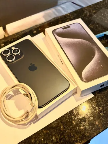 iPhone 15 pro max 