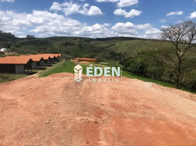 Terreno à venda no Residencial Veneza
