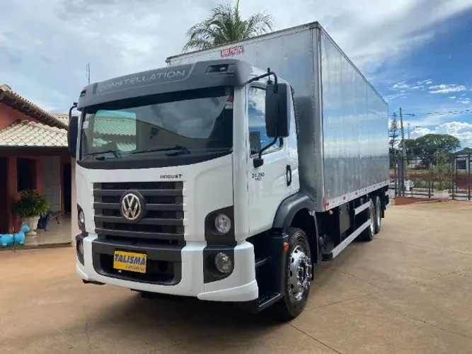 VOLKSWAGEN CONSTELLATION 24260 ANO 22/23 COM 156.000KM ORIGINAL 