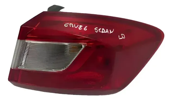 Lanterna Direita Cruze Sedan 2018 Direito/passageiro Vermelho