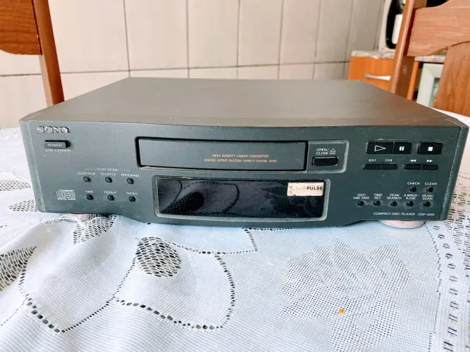 Compact disc player Sony cdp-m33