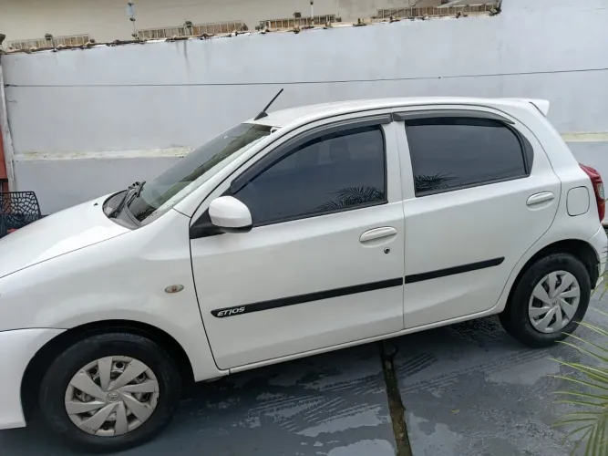 Toyota Etios X 1.3 Flex 16V 5P Aut. 2020