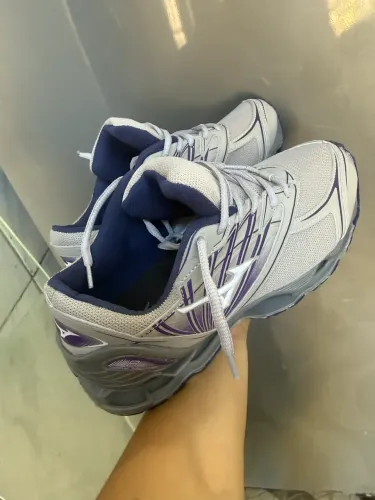 Tênis n 40 novo já é o menor preço!!!