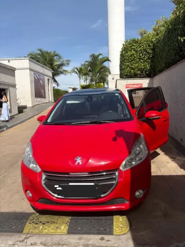 Peugeot 208 Griffe 1.6 Flex 16V 5P Aut. 2014