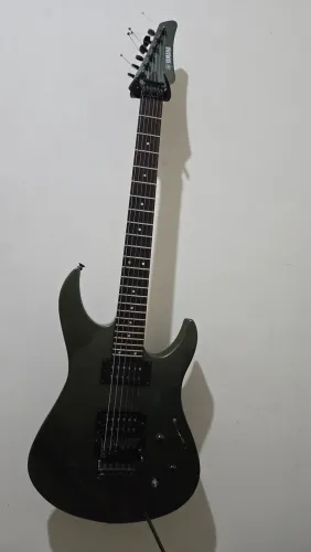 Vendo guitarra yamaha RGX420S de 2001,guitarra Japonesa toda original com split original