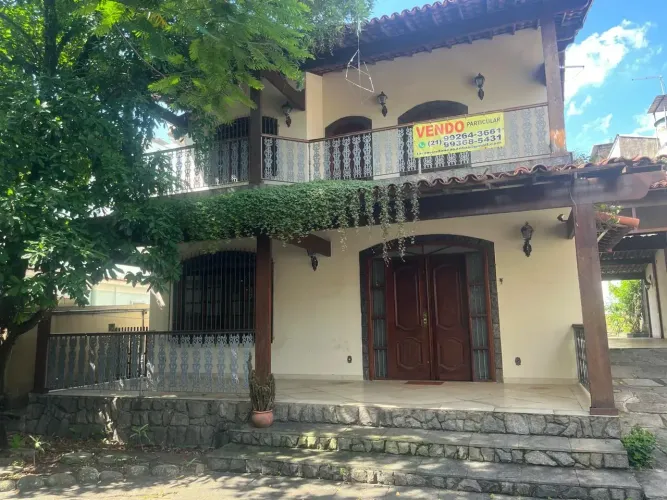 Casa para venda com 400 metros quadrados com 7 quartos em Cabral - Nilópolis - Rio de Jane