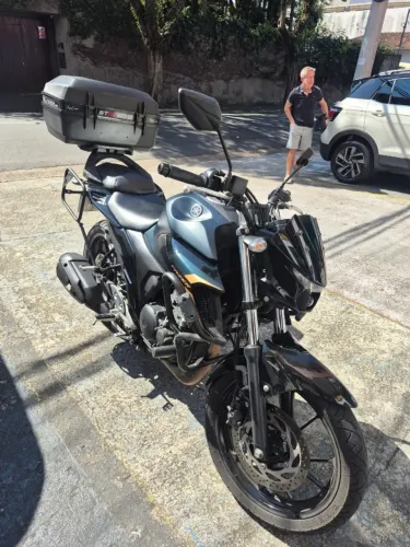 FZ25 2024 Verde