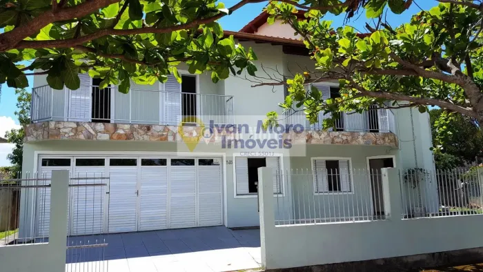 Casa à venda em Daniela - Florianópolis - SC