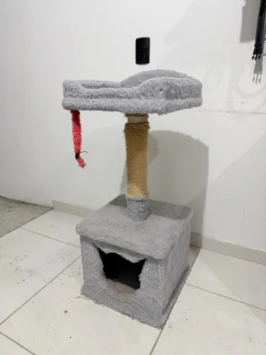 Arranhador de gato dois andares