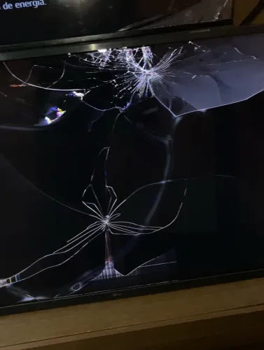 Vendo tv 43 polegadas tela vazada