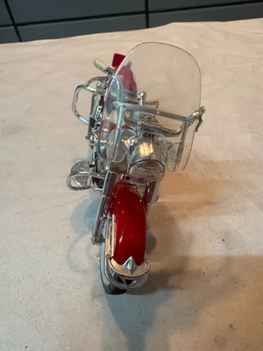 Moto maisto Estradeira tipo Harley antiga sucata - leia